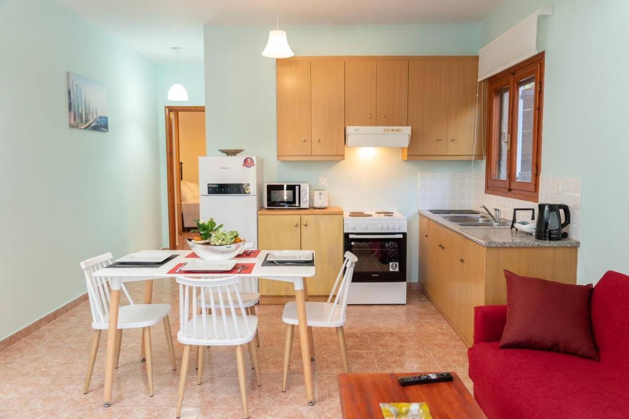 Afroditi Holiday Home - Blue Apartment Svoronata Eksteriør billede